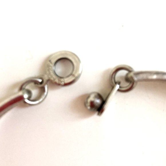 Vintage flatware bracelet with novel clasp - Picture 4 of 5